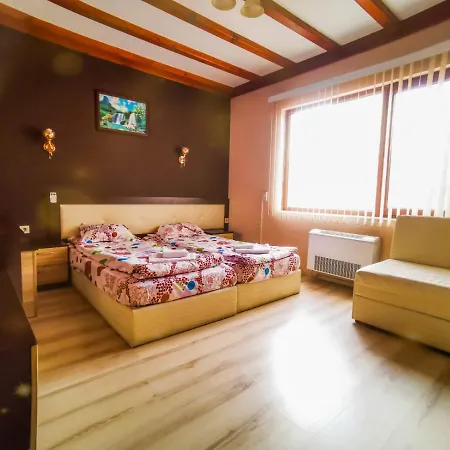Alikante Hotel *